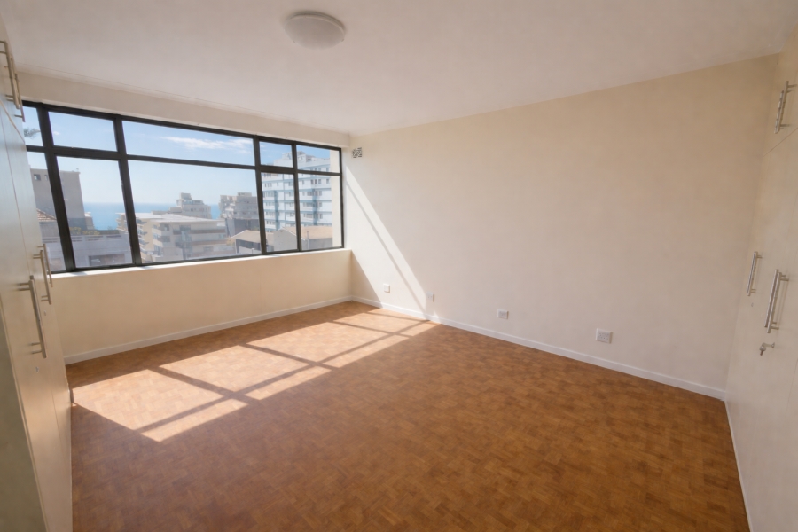 3 Bedroom Property for Sale in Sea Point Western Cape